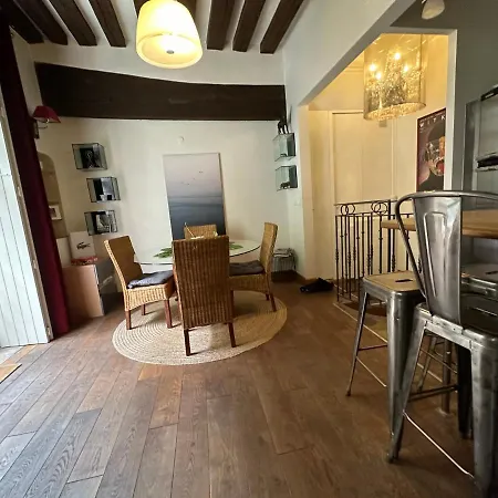 Exclusif Quartier Latin Avec Jardin, Charme Fou ! * Paris